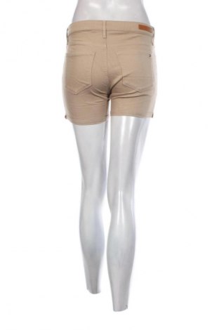 Pantaloni scurți de femei Tommy Hilfiger, Mărime S, Culoare Bej, Preț 177,99 Lei