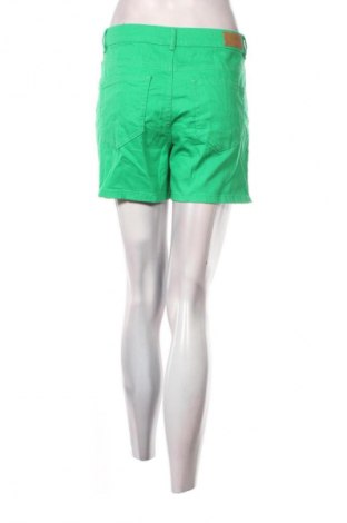 Női rövidnadrág Vero Moda, Méret L, Szín Zöld, Ár 5 219 Ft