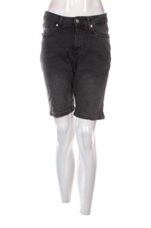 Pantaloni scurți de femei Zara, Mărime M, Culoare Negru, Preț 68,99 Lei