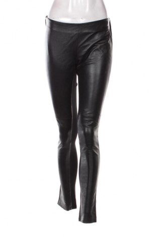 Damen Lederhose Gestuz, Größe M, Farbe Schwarz, Preis 184,99 €