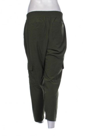 Дамски панталон Athleta, Размер XL, Цвят Зелен, Цена 41,99 лв.
