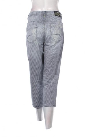 Дамски панталон Authentic Denim, Размер XL, Цвят Многоцветен, Цена 29,00 лв.