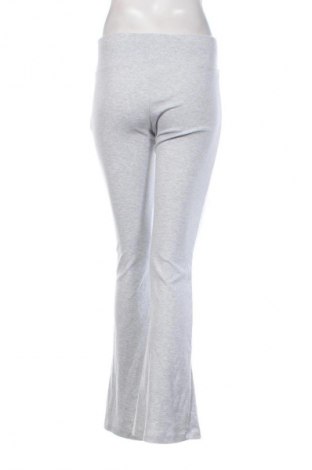 Pantaloni de femei Bershka, Mărime M, Culoare Gri, Preț 80,99 Lei