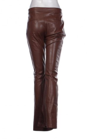 Pantaloni de femei Bershka, Mărime S, Culoare Maro, Preț 85,63 Lei