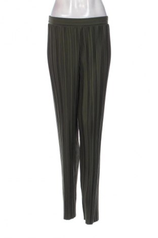 Damenhose F&F, Größe M, Farbe Grün, Preis 14,83 €