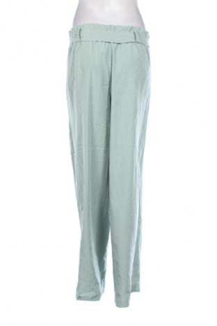 Pantaloni de femei LC Waikiki, Mărime M, Culoare Verde, Preț 126,32 Lei