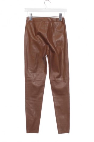 Дамски панталон Zara, Размер XS, Цвят Кафяв, Цена 27,99 лв.