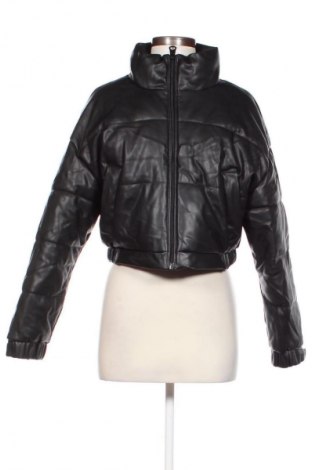 Dámská kožená bunda  Pull&Bear, Velikost S, Barva Černá, Cena  939,00 Kč