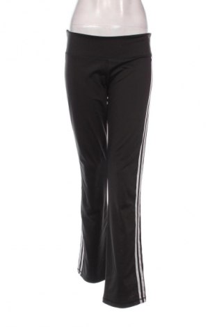 Damen Sporthose Adidas, Größe M, Farbe Mehrfarbig, Preis € 20,97