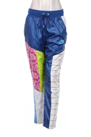 Női sport nadrág Nike, Méret S, Szín Sokszínű, Ár 8 211 Ft