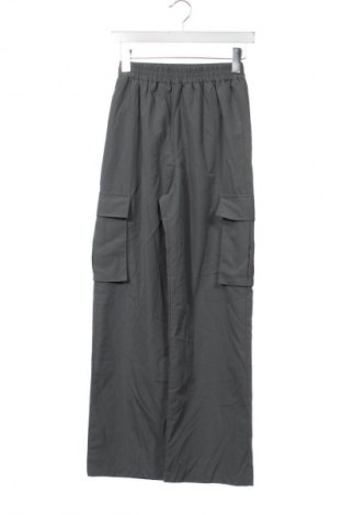 Pantaloni trening de femei SHEIN, Mărime S, Culoare Gri, Preț 98,99 Lei