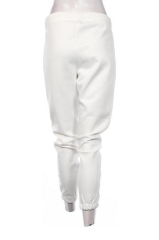 Pantaloni trening de femei Trendyol, Mărime S, Culoare Alb, Preț 210,50 Lei