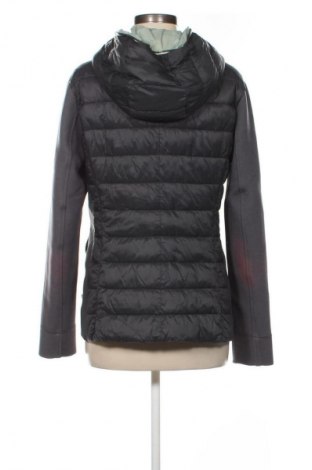 Дамско яке Camel Active, Размер M, Цвят Сив, Цена 269,99 лв.
