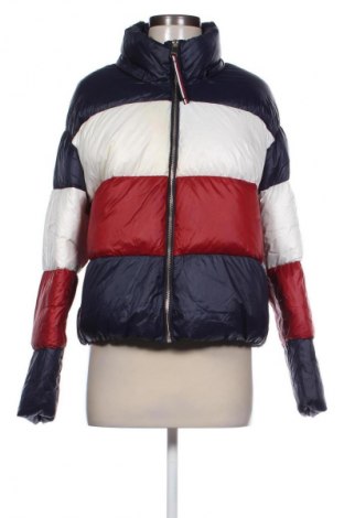 Γυναικείο μπουφάν Tommy Hilfiger, Μέγεθος M, Χρώμα Πολύχρωμο, Τιμή 112,99 €