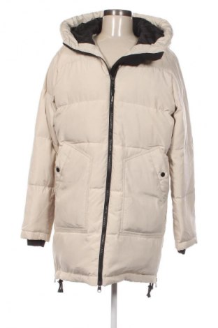 Дамско яке Vero Moda, Размер XL, Цвят Бежов, Цена 93,99 лв.