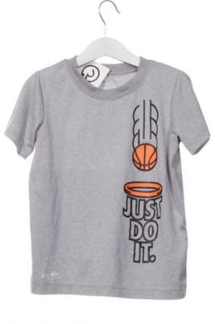 Tricou pentru copii Nike, Mărime 4-5y/ 110-116 cm, Culoare Gri, Preț 65,79 Lei