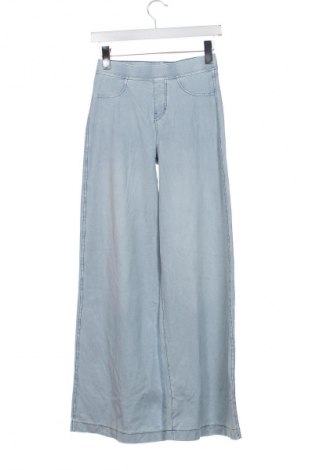 Детски дънки H&M, Размер 14-15y/ 168-170 см, Цвят Син, Цена 51,99 лв.