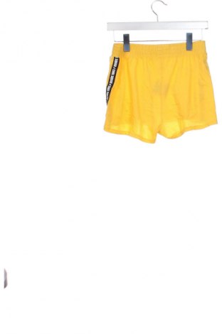 Dětské krátké kalhoty  C&A, Velikost 15-18y/ 170-176 cm, Barva Žlutá, Cena  229,00 Kč