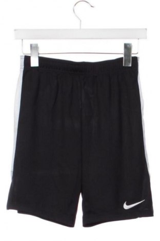 Pantaloni scurți pentru copii Nike, Mărime 10-11y/ 146-152 cm, Culoare Negru, Preț 71,00 Lei