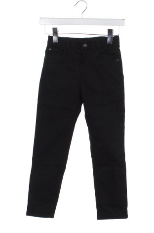 Pantaloni pentru copii LC Waikiki, Mărime 6-7y/ 122-128 cm, Culoare Negru, Preț 55,26 Lei