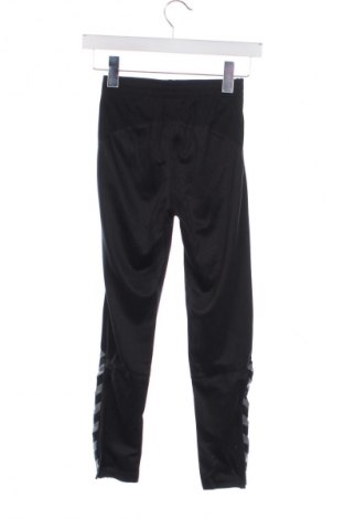 Детско спортно долнище Hummel, Размер 8-9y/ 134-140 см, Цвят Черен, Цена 62,00 лв.