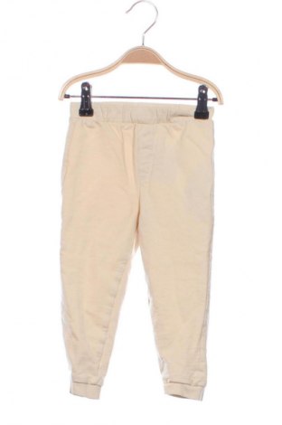 Kinder Sporthose Unbranded, Größe 18-24m/ 86-98 cm, Farbe Beige, Preis 12,79 €