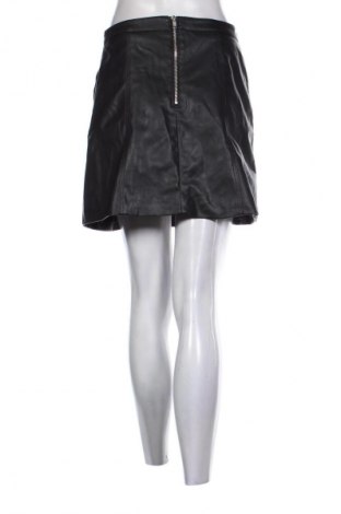 Kožená sukně  H&M Divided, Velikost M, Barva Černá, Cena  249,00 Kč