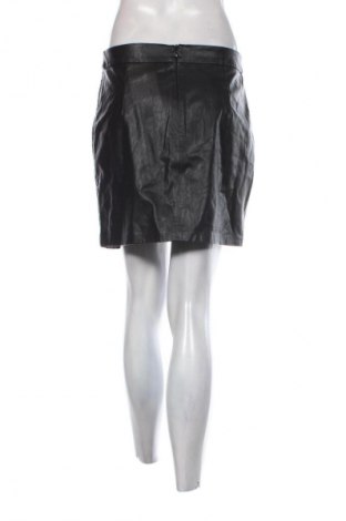 Fustă de piele Stradivarius, Mărime M, Culoare Negru, Preț 64,99 Lei
