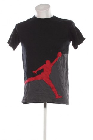 Tricou de bărbați Nike, Mărime M, Culoare Negru, Preț 93,99 Lei