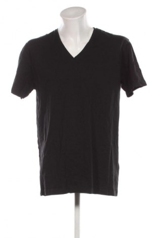 Pánské tričko  Pierre Cardin, Velikost XXL, Barva Černá, Cena  999,00 Kč