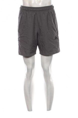 Férfi rövidnadrág Adidas, Méret S, Szín Szürke, Ár 9 219 Ft