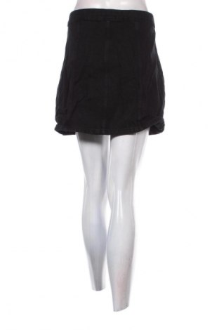 Rock Bershka, Größe S, Farbe Schwarz, Preis 14,83 €
