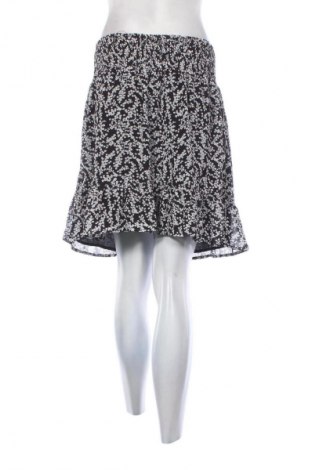 Fustă Cubus, Mărime M, Culoare Multicolor, Preț 50,99 Lei