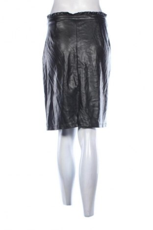 Rock Esmara, Größe M, Farbe Schwarz, Preis 9,72 €