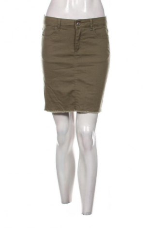 Sukně Pieces, Velikost M, Barva Zelená, Cena  329,00 Kč