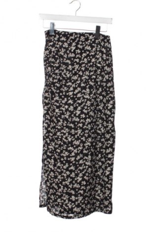 Sukně Pull&Bear, Velikost XS, Barva Vícebarevné, Cena  291,00 Kč