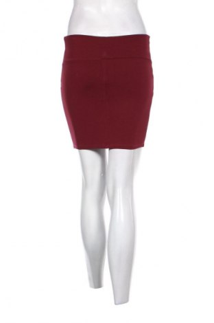 Sukně Stradivarius, Velikost S, Barva Červená, Cena  278,00 Kč