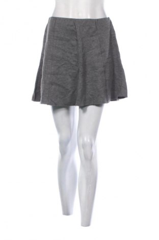 Sukňa United Colors Of Benetton, Veľkosť M, Farba Sivá, Cena  23,95 €