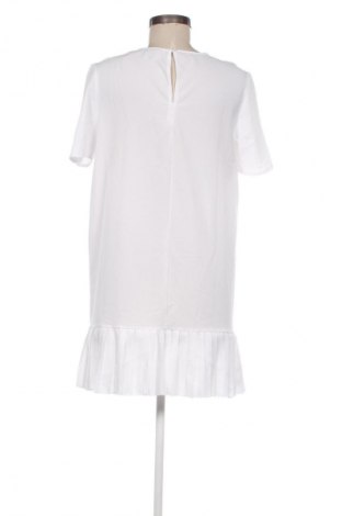 Rochie ASOS, Mărime M, Culoare Alb, Preț 126,32 Lei