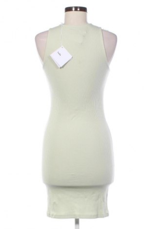 Kleid Aada Studios, Größe S, Farbe Grün, Preis 74,99 €