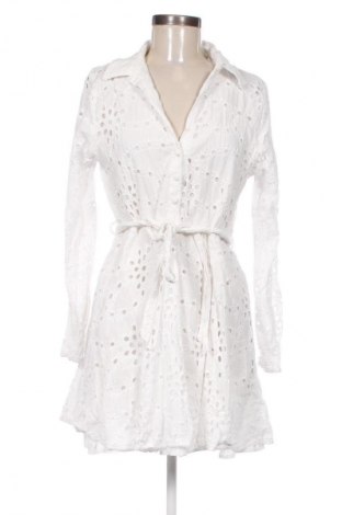 Kleid Amisu, Größe M, Farbe Weiß, Preis € 15,00