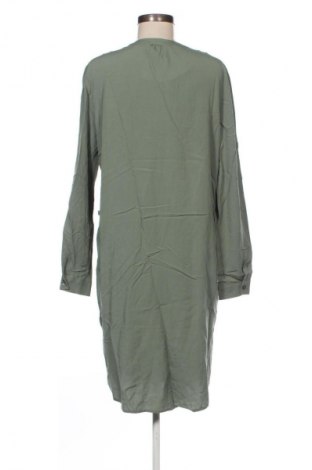 Kleid Ana&Ava, Größe M, Farbe Grün, Preis 132,99 €