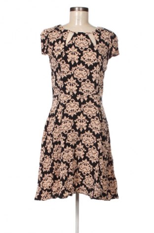 Kleid Apricot, Größe M, Farbe Mehrfarbig, Preis 27,99 €