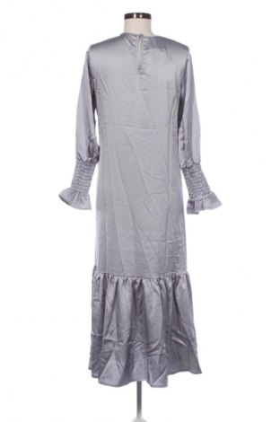 Kleid Benoa, Größe M, Farbe Grau, Preis 74,99 €