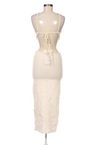 Rochie Bershka, Mărime S, Culoare Ecru, Preț 97,99 Lei