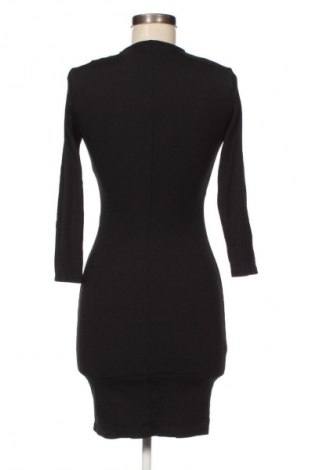 Kleid Bershka, Größe M, Farbe Schwarz, Preis 20,99 €