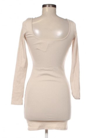 Kleid Bershka, Größe M, Farbe Beige, Preis 20,99 €