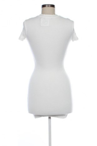 Kleid Bershka, Größe XS, Farbe Weiß, Preis 13,99 €