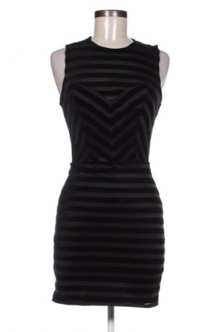 Šaty  Bershka, Velikost M, Barva Černá, Cena  367,00 Kč