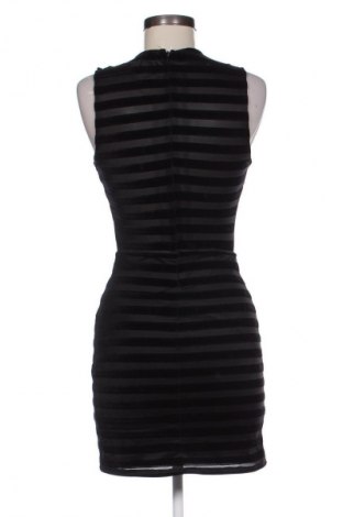Šaty  Bershka, Velikost M, Barva Černá, Cena  367,00 Kč